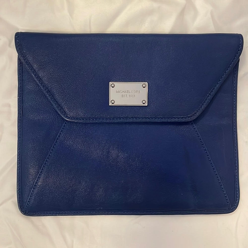 Envelop Pouch